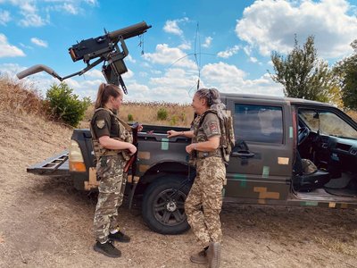 "Мрію збити «шахеда»": жінки про службу в черкаських добровольчих формуваннях тергромад "Мрію збити «шахеда»": жінки про службу в черкаських добровольчих формуваннях тергромад