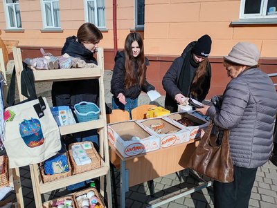 благодійний ярмарок, тернопіль, авто для зсу, кооперативний коледж благодійний ярмарок, тернопіль, авто для зсу, кооперативний коледж