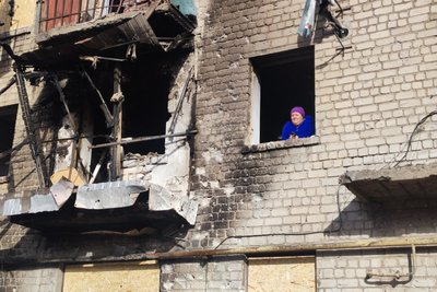 "Стіна була — її нема. Мене так трясло". Олексієво-Дружківка після авіаудару: репортаж "Стіна була — її нема. Мене так трясло". Олексієво-Дружківка після авіаудару: репортаж