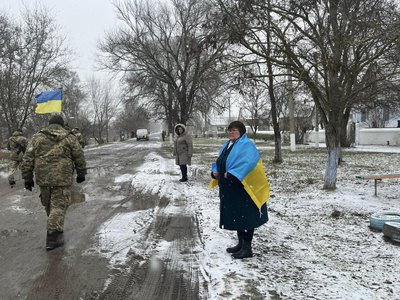 Залишились дружина і двоє дітей: на Одещині простились з мінометником, який загинув в Луганській області Залишились дружина і двоє дітей: на Одещині простились з мінометником, який загинув в Луганській області
