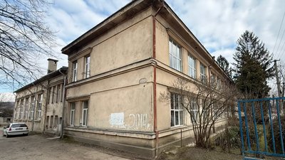 "Перший Краматорський ліцей" та садок на Закарпатті: як релокують заклади освіти з Донеччини "Перший Краматорський ліцей" та садок на Закарпатті: як релокують заклади освіти з Донеччини