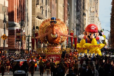 У США відбувся традиційний парад Macy’s до Дня подяки 2025. Як це було У США відбувся традиційний парад Macy’s до Дня подяки 2025. Як це було