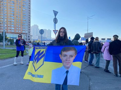"Борись за них, як вони за нас": у Києві відбулася акція в підтримку військовополонених