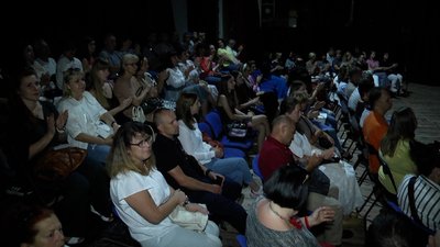 Житомир - одне із восьми міст України, в якому відбувся благодійний гастрольний тур Херсонського театру