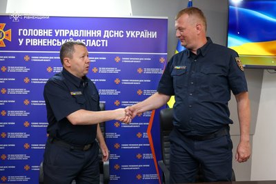 Володимир Демчук — зліва, Володимир Захарчук — справа Володимир Демчук — зліва, Володимир Захарчук — справа