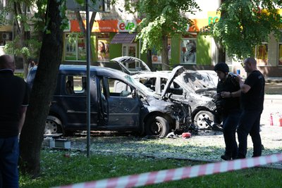 "Дівчинка кричала: папа, папа!": очевидці про удар по центру Сум "Дівчинка кричала: папа, папа!": очевидці про удар по центру Сум