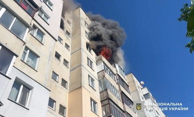 Мешканцям восьми квартир у Рівному виплатять по 30 тисяч гривень після пожежі Мешканцям восьми квартир у Рівному виплатять по 30 тисяч гривень після пожежі