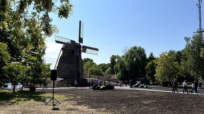 У Музеї просто неба під Києвом відновили 100-річний вітряк родом із Херсонщини У Музеї просто неба під Києвом відновили 100-річний вітряк родом із Херсонщини