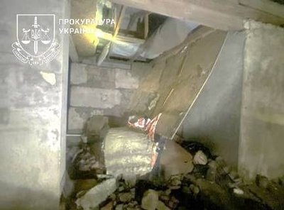 Пошкоджені підприємства й авто: прокуратура розслідує атаку РФ на Одещину Пошкоджені підприємства й авто: прокуратура розслідує атаку РФ на Одещину