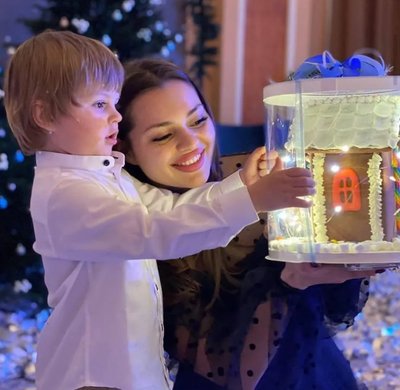 "Ми її витягнемо": історія жінки, яка втратила сім'ю, але вижила під завалами після удару по Одесі "Ми її витягнемо": історія жінки, яка втратила сім'ю, але вижила під завалами після удару по Одесі