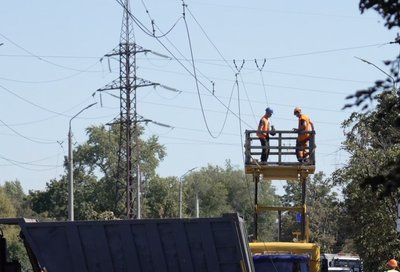 Російська армія вдарила по заводу «Олейна» у Дніпрі: що відбувається на місці події Російська армія вдарила по заводу «Олейна» у Дніпрі: що відбувається на місці події
