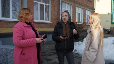 "Викидують як кошенят". У Сумах батьки виступають проти можливого закриття школи "Викидують як кошенят". У Сумах батьки виступають проти можливого закриття школи
