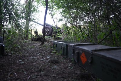 ”Росіяни сидять тихо і ми їх кошмаримо”: як артилеристи 153 окремого батальйону боронять кордони Сумщини ”Росіяни сидять тихо і ми їх кошмаримо”: як артилеристи 153 окремого батальйону боронять кордони Сумщини