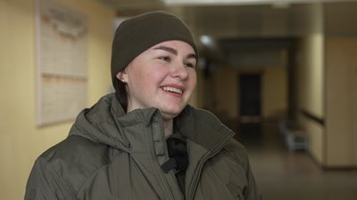 Жінки на війні: історія чернігівки Марії Боровик, яка змінила медичну форму на військову Жінки на війні: історія чернігівки Марії Боровик, яка змінила медичну форму на військову
