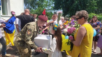 Захисник з Вишевицької громади на Житомирщині Артем Тищенко повернувся додому після трьох років полону Захисник з Вишевицької громади на Житомирщині Артем Тищенко повернувся додому після трьох років полону
