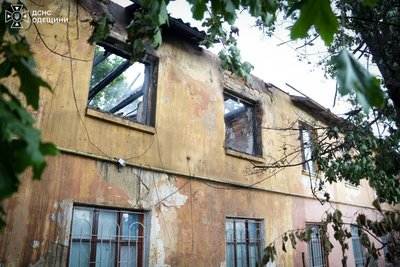 Російські дрони атакували Одещину: є загибла, пошкоджені житлові будинки та склад Російські дрони атакували Одещину: є загибла, пошкоджені житлові будинки та склад