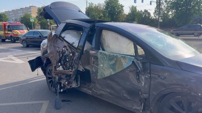 У Кривому Розі сталася ДТП за участі чотирьох авто: є загиблий та травмовані У Кривому Розі сталася ДТП за участі чотирьох авто: є загиблий та травмовані