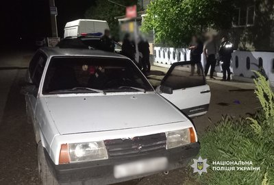 На Одещині двох чоловіків підозрюють у побитті знайомого до смерті: дружина загиблого прокоментувала справу На Одещині двох чоловіків підозрюють у побитті знайомого до смерті: дружина загиблого прокоментувала справу