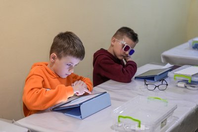 Як у Конотопі лікують зір через гру за допомогою планшетів Як у Конотопі лікують зір через гру за допомогою планшетів