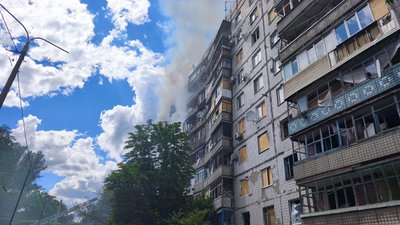 "Тільки-но ремонт зробили після «прильоту», і знову — торба". Жителі Краматорська — про удар дрона по 9-поверхівці "Тільки-но ремонт зробили після «прильоту», і знову — торба". Жителі Краматорська — про удар дрона по 9-поверхівці