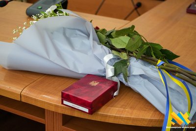 У Житомирі родинам загиблих захисників вручили державні нагороди У Житомирі родинам загиблих захисників вручили державні нагороди