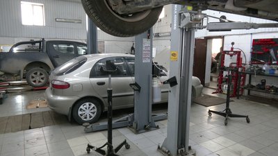 Автомайстерня, яку спільно відкрили ветерани Автомайстерня, яку спільно відкрили ветерани