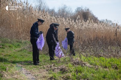 "Вода потребує захисту": в Ізмаїлі понад 100 людей долучилися до прибирання узбережжя Дунаю "Вода потребує захисту": в Ізмаїлі понад 100 людей долучилися до прибирання узбережжя Дунаю