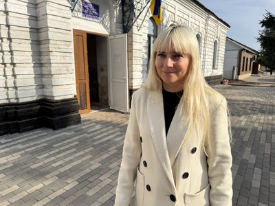 В Опішні на Полтавщині ремонтують історичну будівлю, в якій розмістили будинок дитячої творчості В Опішні на Полтавщині ремонтують історичну будівлю, в якій розмістили будинок дитячої творчості