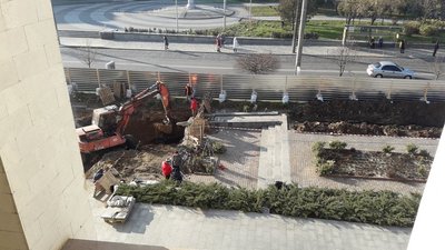 У Полтаві ще на рік обмежать рух біля обласної бібліотеки У Полтаві ще на рік обмежать рух біля обласної бібліотеки