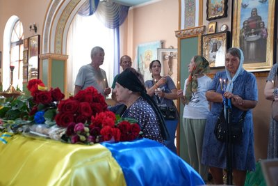 Загинув на Курщині. У Херсоні попрощались з військовим Дмитром Бочаровим
