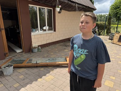 "Все тіло було у склі": наслідки падіння російського БпЛА у Чутовому на Полтавщині "Все тіло було у склі": наслідки падіння російського БпЛА у Чутовому на Полтавщині