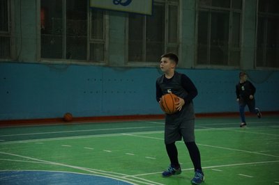 Сумські баскетболісти готуються до тренування Сумські баскетболісти готуються до тренування