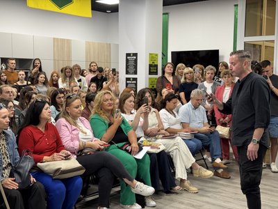 У Полтаві провели літературну зустріч з Сергієм Жаданом у "Хартія-Хабі" У Полтаві провели літературну зустріч з Сергієм Жаданом у "Хартія-Хабі"