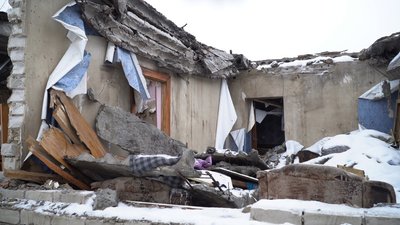 "Тут сім чоловік залишилося". Як живуть в селі Отрішки на Дніпропетровщині, де оголосили примусову евакуацію населення "Тут сім чоловік залишилося". Як живуть в селі Отрішки на Дніпропетровщині, де оголосили примусову евакуацію населення