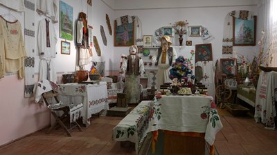 Клуб, село Різдвяни, Івано-Франківщина Клуб, село Різдвяни, Івано-Франківщина