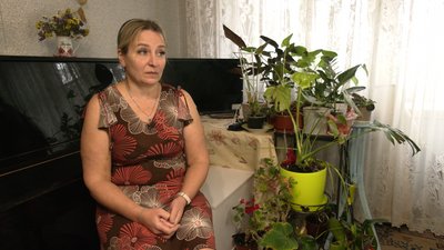 "Бабусю, а ти точно не помреш, мене не залишиш?": у Чернігові хлопчик, який втратив маму, чекає на батька з полону "Бабусю, а ти точно не помреш, мене не залишиш?": у Чернігові хлопчик, який втратив маму, чекає на батька з полону