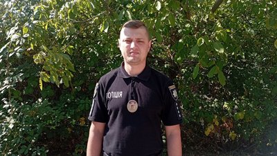 Рятував колег і загинув сам. У Кривому Розі попрощалися із загиблим через обстріл РФ Дмитром Пахолюком Рятував колег і загинув сам. У Кривому Розі попрощалися із загиблим через обстріл РФ Дмитром Пахолюком