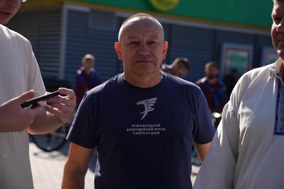 «Хочу показати, що людям не байдуже». До Дніпра завітав канадський ветеран з ампутацією, який подорожує Україною «Хочу показати, що людям не байдуже». До Дніпра завітав канадський ветеран з ампутацією, який подорожує Україною