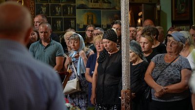 У Сумах поховали з військового Олександра Деменка У Сумах поховали з військового Олександра Деменка