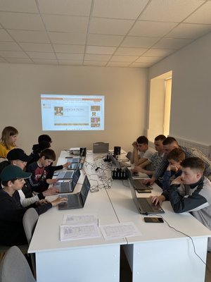 У Лукавцях на Буковині діти можуть займатися у комп'ютерному класі У Лукавцях на Буковині діти можуть займатися у комп'ютерному класі