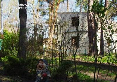 На березі Дніпра поблизу Черкас здійснили самочинну забудову: справи щодо знесення подали до суду На березі Дніпра поблизу Черкас здійснили самочинну забудову: справи щодо знесення подали до суду