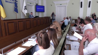 На сесії Чернігівської міськради ухвалили рішення про допомогу військовим частинам на близько 10 мільйонів гривень На сесії Чернігівської міськради ухвалили рішення про допомогу військовим частинам на близько 10 мільйонів гривень