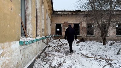 "Дрон влучив у грушу": жителі Новгорода-Сіверського розповіли про наслідки атаки "Герані" по місту "Дрон влучив у грушу": жителі Новгорода-Сіверського розповіли про наслідки атаки "Герані" по місту