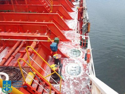 Забруднив море пальмовою олією: на Одещині старпому іноземного судна повідомили про підозру