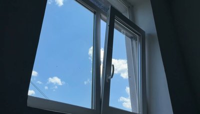 «Виїдає очі, дихати неможливо, закашлюєшся». Через атаку РФ по Дніпру стався витік аміаку, отруїлася одна людина «Виїдає очі, дихати неможливо, закашлюєшся». Через атаку РФ по Дніпру стався витік аміаку, отруїлася одна людина