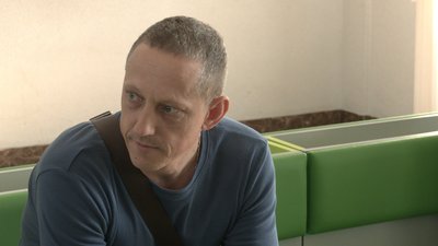 Ночував у машині, аби потрапити на іспит: про роботу сервісного центру МВС у Чернігові