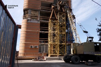"Найважчий обєкт": як відновлюють понівечений будинок на Середній "Найважчий обєкт": як відновлюють понівечений будинок на Середній