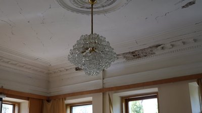 “Несучі стіни садиби удар витримали”: як садиба Сумовських у Сумах витримала обстріли в 1943 та 2025 “Несучі стіни садиби удар витримали”: як садиба Сумовських у Сумах витримала обстріли в 1943 та 2025