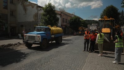 Ремонт дороги, М19, Теребовля, Тернопільщина, 8 червня 2026 року Ремонт дороги, М19, Теребовля, Тернопільщина, 8 червня 2026 року