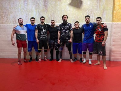 Ukraina çempionatında quşaq küreşi "Alış"ta üç qırımtatar birinci yer aldı Ukraina çempionatında quşaq küreşi "Alış"ta üç qırımtatar birinci yer aldı